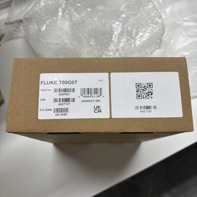 Fluke 700G07 500 PSIG Digital Pressure Gauge Calibrator with 0.05% Measurement Uncertainty and CSA Class 1 Rating