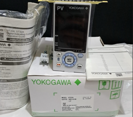 Controlador de indicação digital Yokogawa UT32A-010-10-00