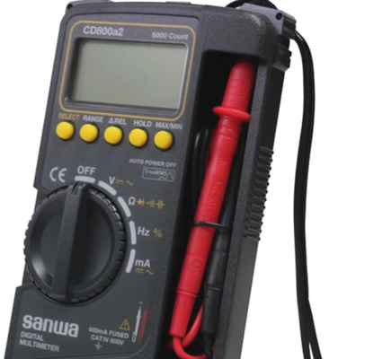 Sanwa CD800a... CD800a2... CD800a3... Multiméter digital com tampa dura, 600 volts.